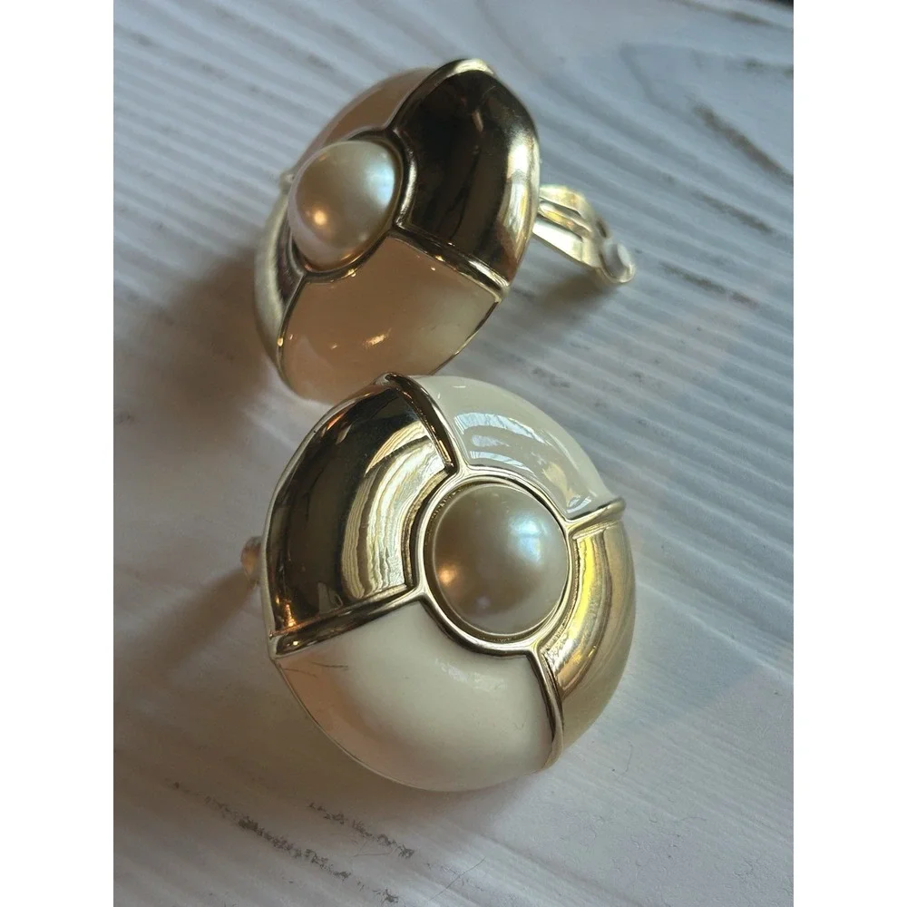 GIVENCHY Signed  Faux Pearl Ivory Enamel Gold Plated Statement Earrings C: 1980s - Picture 7 of 14